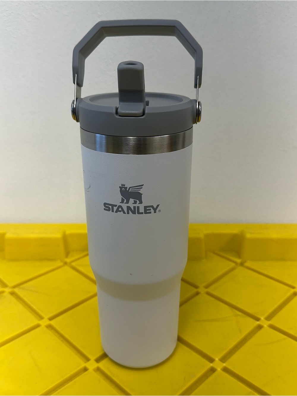 Stanley 30 oz Ice Flow 2.0 Flip Straw Tumbler Stainless Steel Frost Handle